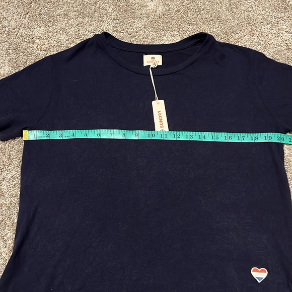 NWT SUNDRY HEART PATCH SHORT SLEEVE COLOR NAVY SIZE 1 SMALL CAN FIT A MEDIUM - Picture 4 of 4